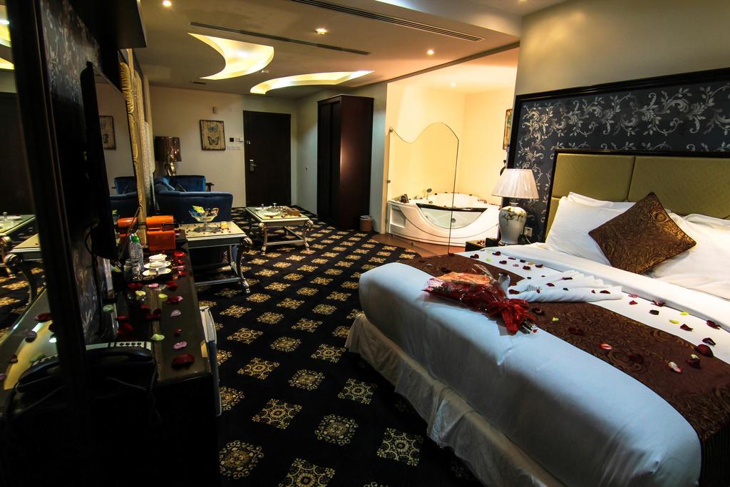 Rest Night Serviced Apartments- Alhamra Riyadh Eksteriør billede A suite at the hotel