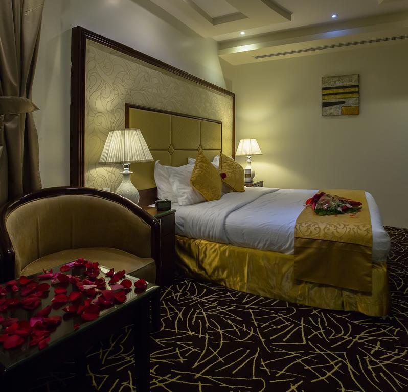 Rest Night Serviced Apartments- Alhamra Riyadh Eksteriør billede A bedroom at the hotel