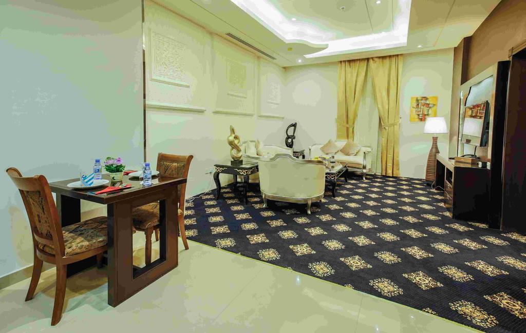Rest Night Serviced Apartments- Alhamra Riyadh Eksteriør billede Suite