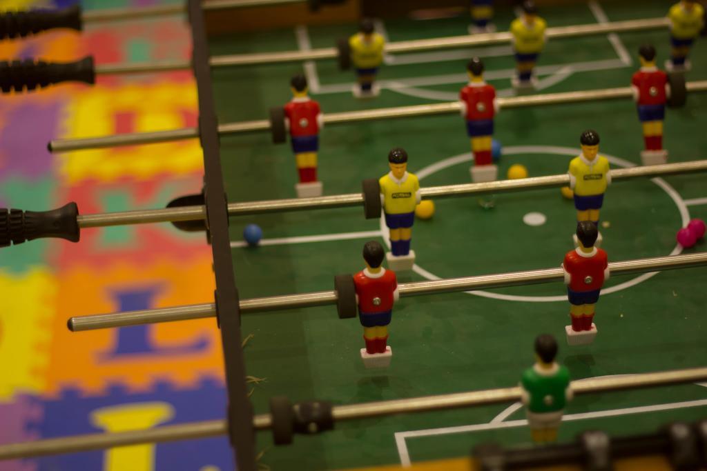 Rest Night Serviced Apartments- Alhamra Riyadh Eksteriør billede Table football