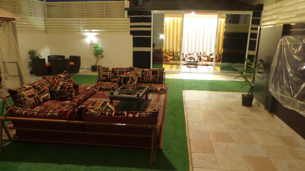 Rest Night Serviced Apartments- Alhamra Riyadh Eksteriør billede A majlis